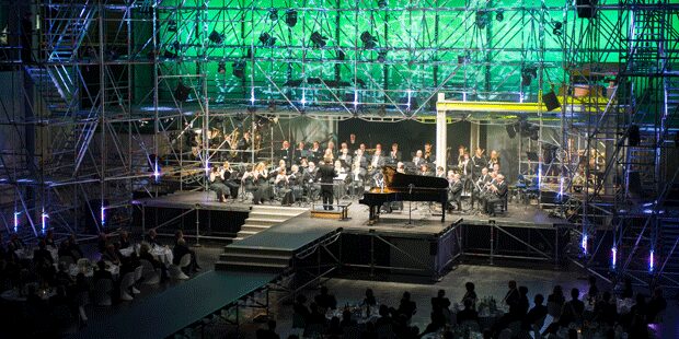 Musik hören, wo sonst Autos produziert werden: Konzert in der Audi Werkhalle