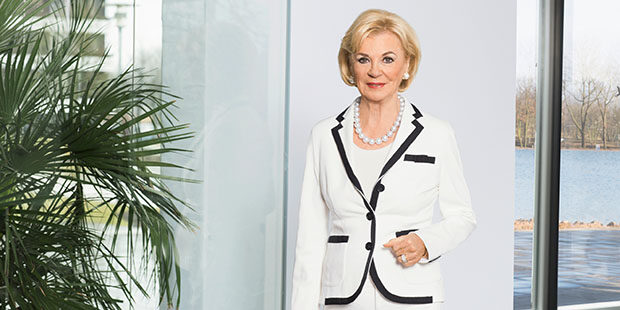 Liz Mohn lenkt den Mediengarten Bertelsmann - und ist Vorstandsmitglied der Bertelsmann Stiftung