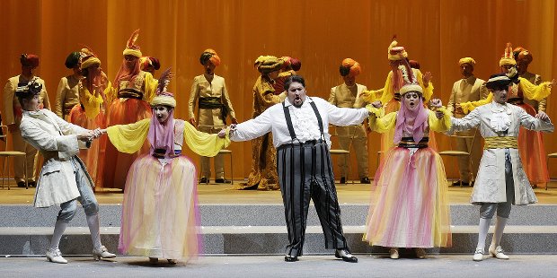 Fellini trifft Rossini