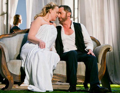 Edith Haller (Isolde) und Jeffrey Dowd (Tristan)