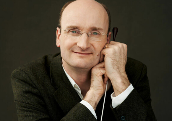 Andrew Manze