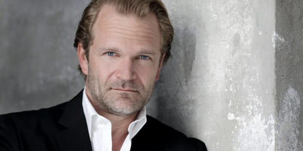 Sebastian Knauer