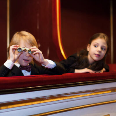 Kinder in der Oper