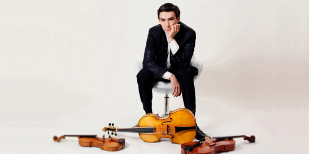 Sergey Malov mit Violine, Violoncello da spalla und Viola