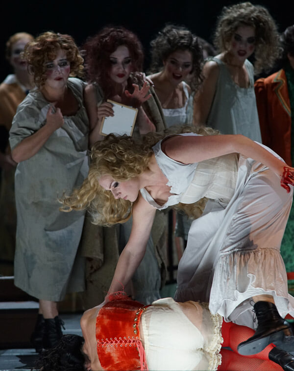 Szenenbild aus "Les Troyens"