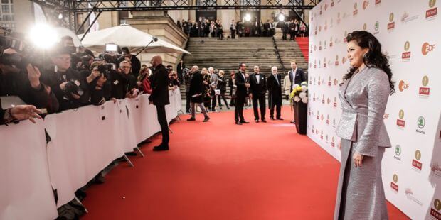 ECHo Klassik 2016, Anna Netrebko auf den Roten Teppich