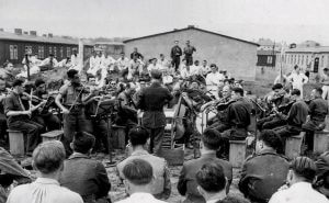 Konzert des Lager-Orchesters im-Stalag VIIIA