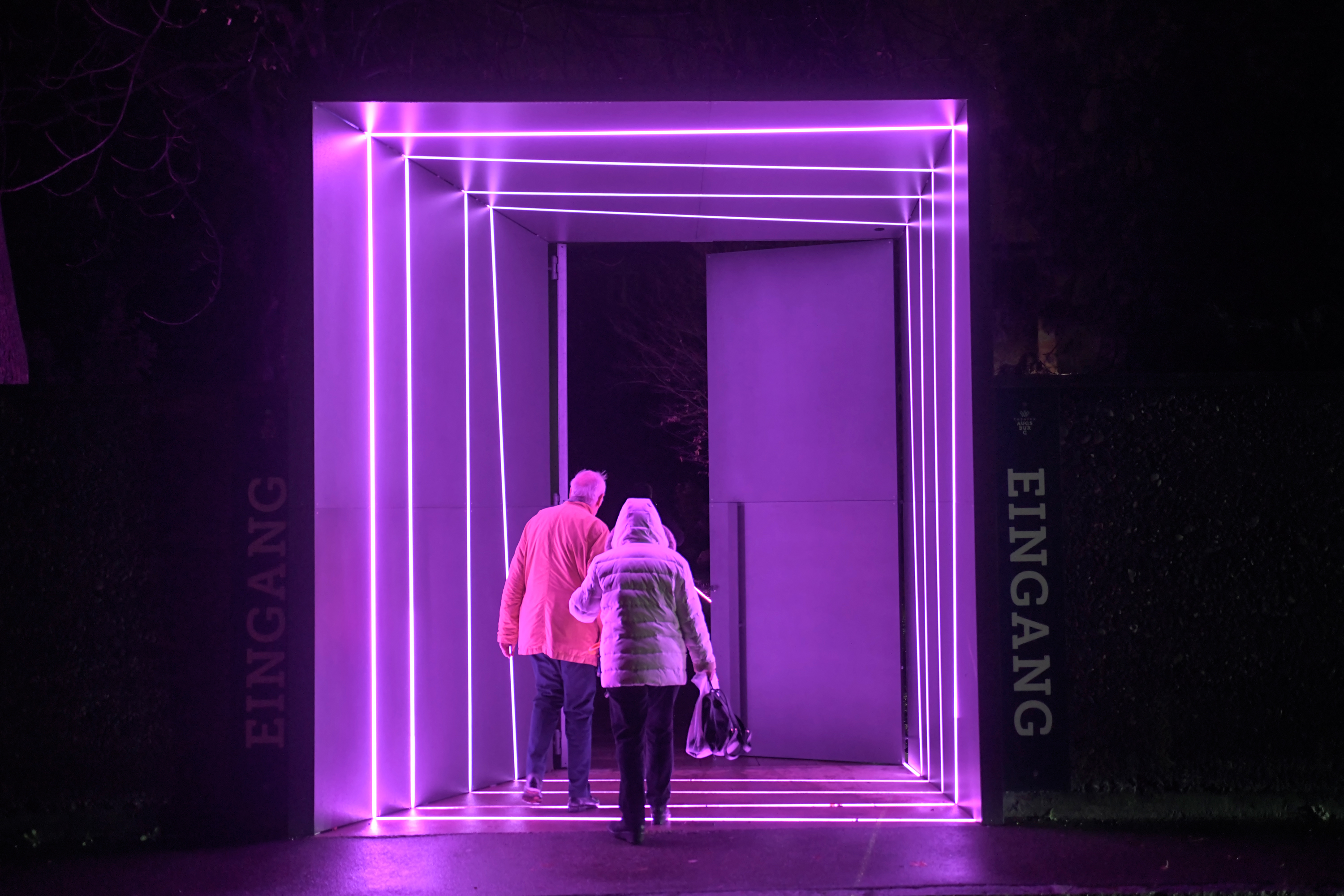 Theater Augsburg. Eingang zur Spielstätte am Martini-Park