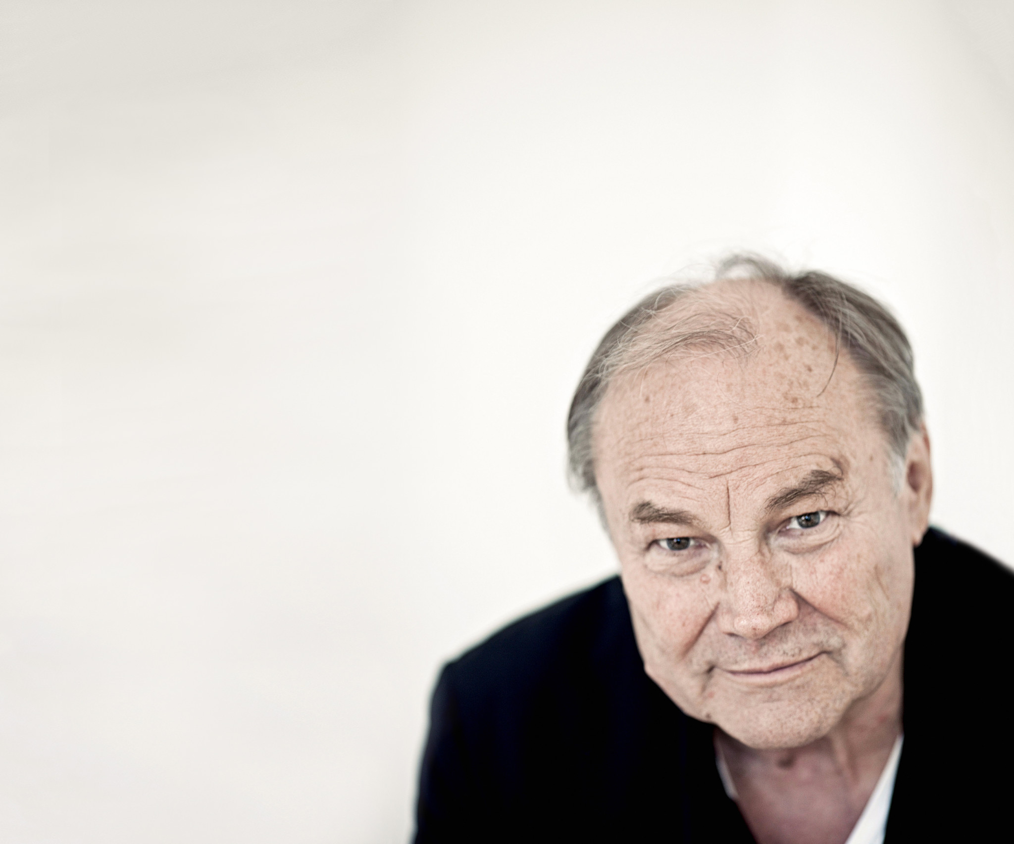 3 Fragen an … Klaus Maria Brandauer