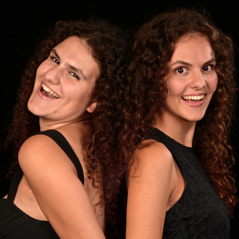 Kiveli (l.) und Danae Dörken