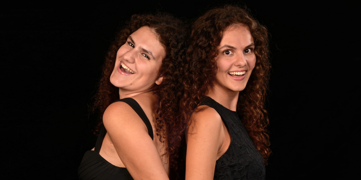 Kiveli (l.) und Danae Dörken
