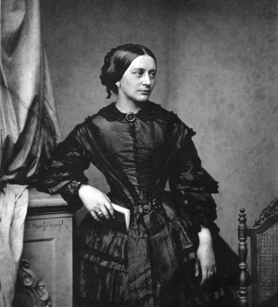 Clara Schumann um 1850. Fotografie von Franz Hanfstaengel