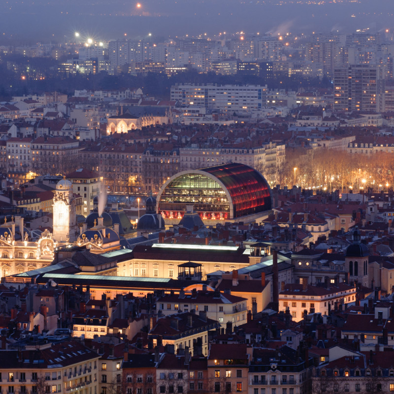 Opéra de Lyon bei Nacht