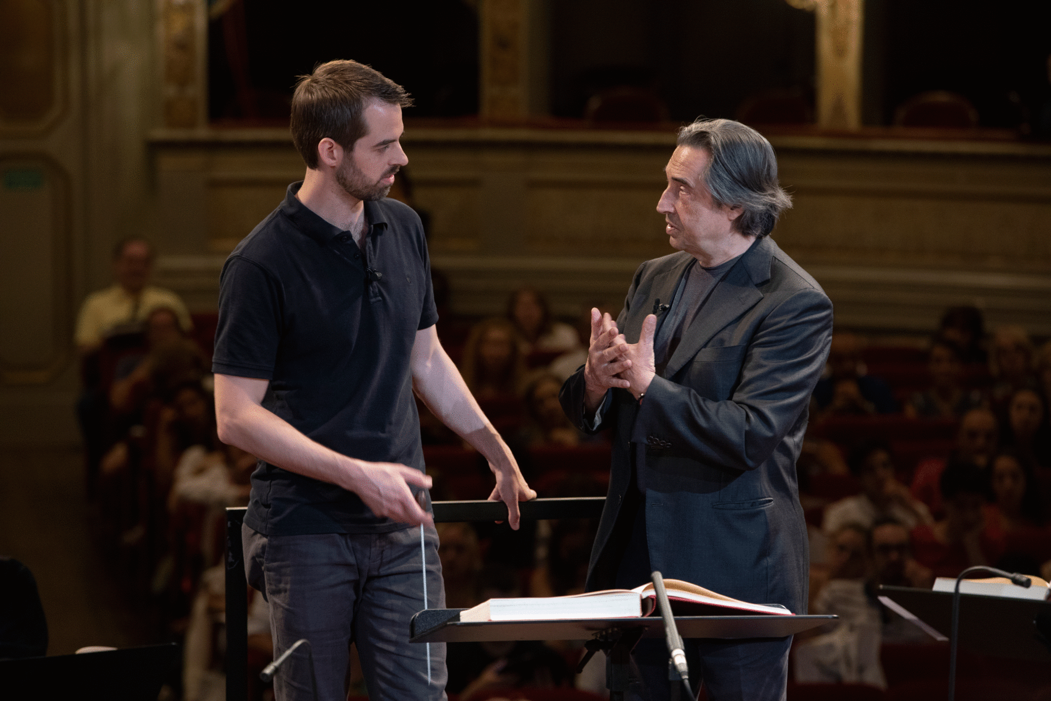 Nachwuchsdirigent John Lidfords mit Riccardo Muti