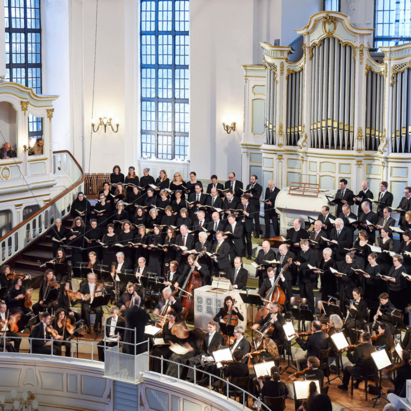 Christoph Schoener und „sein“ Chor St. Michaelis