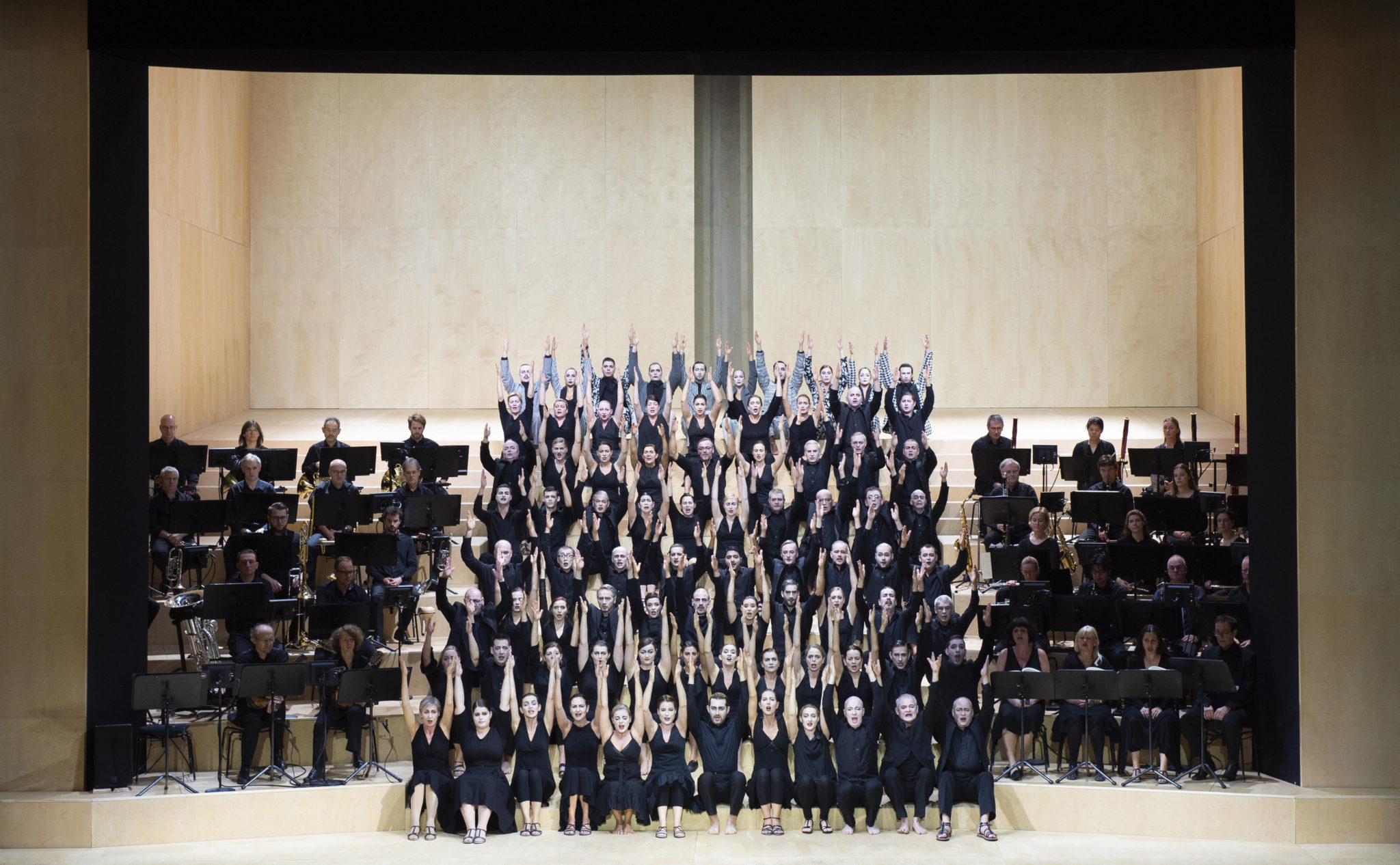 Szene aus Henzes Oper „The Bassarids“ an der Komischen Oper Berlin