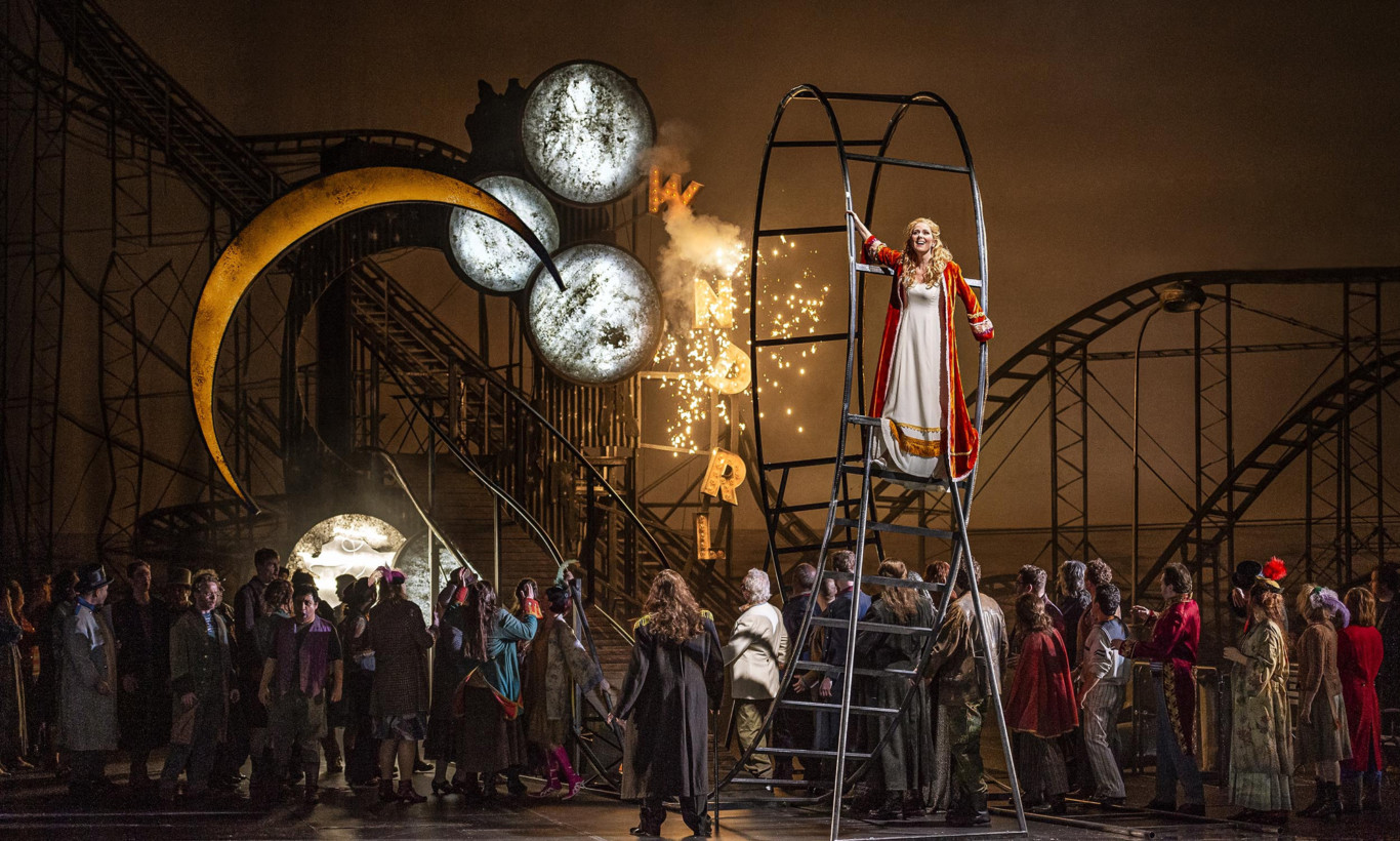 Szene aus „Lohengrin“ am Theater Chemnitz