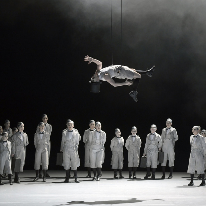 „A Midsummer Night's Dream“ an der Deutschen Oper Berlin: Jami Reid-Quarell (Puck)