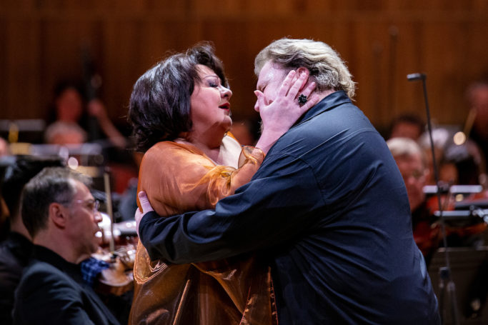 Elena Pankratova (Brünnhilde), Torsten Kerl (Siegfried)