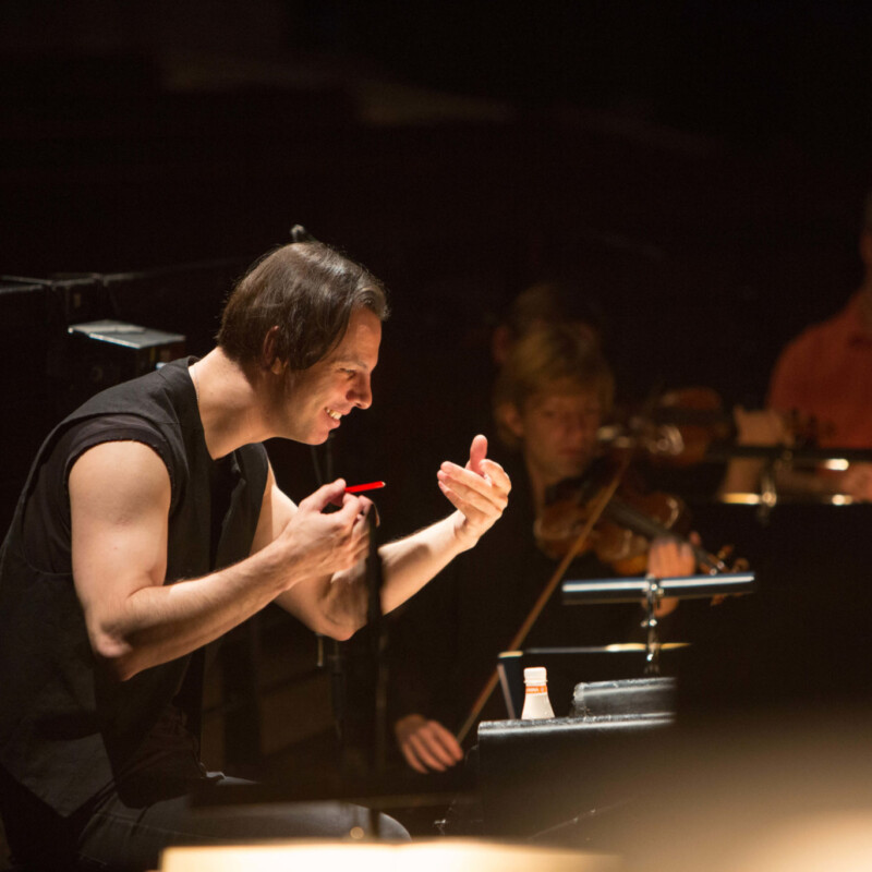 Eröffnet mit seinem Orchester musicAeterna beim Beethovenfest neue Sichtweisen auf die neun Sinfonien: Teodor Currentzis