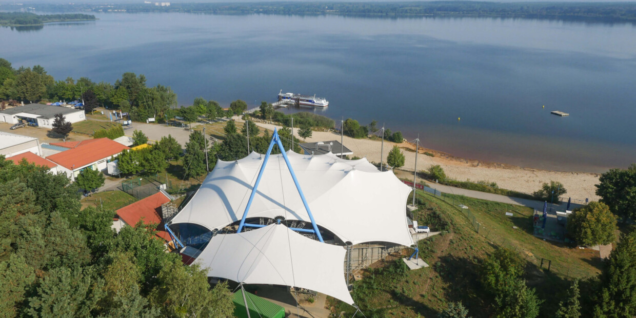 Kultur in der Natur: Amphitheater der „neuen Bühne“ am Senftenberger See.