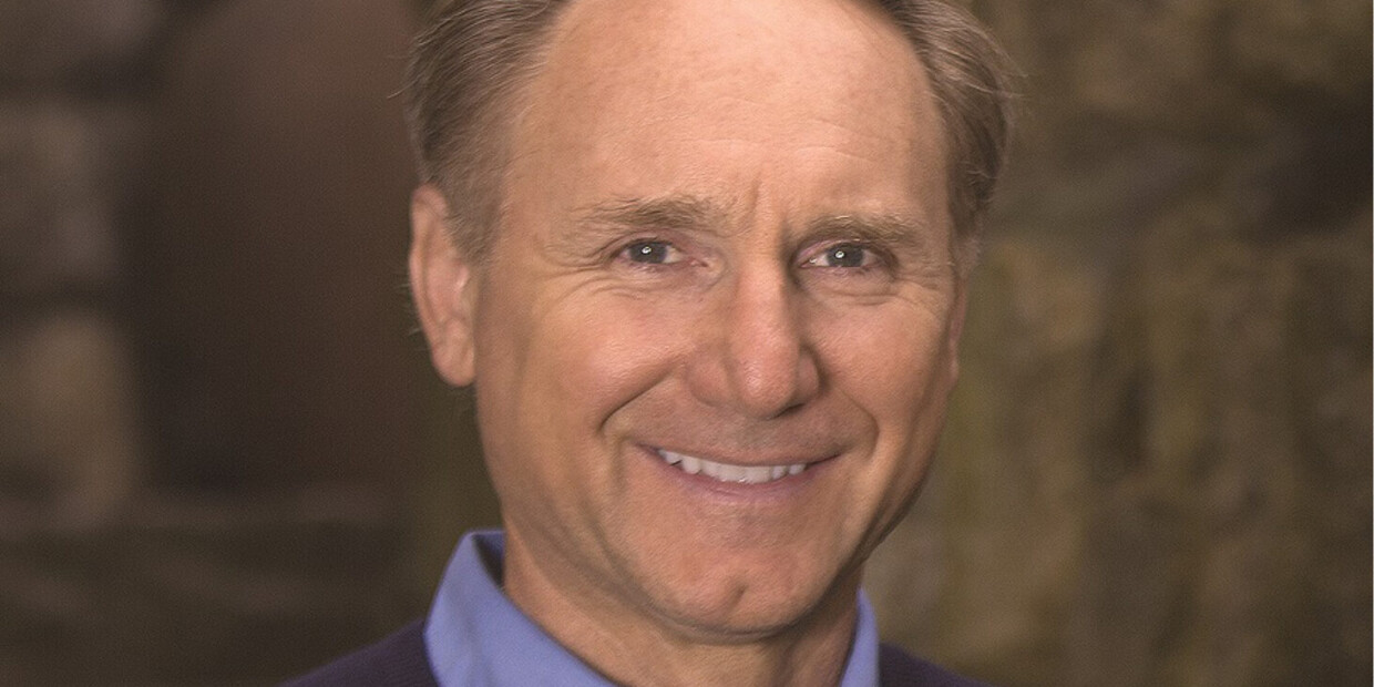 Dan Brown