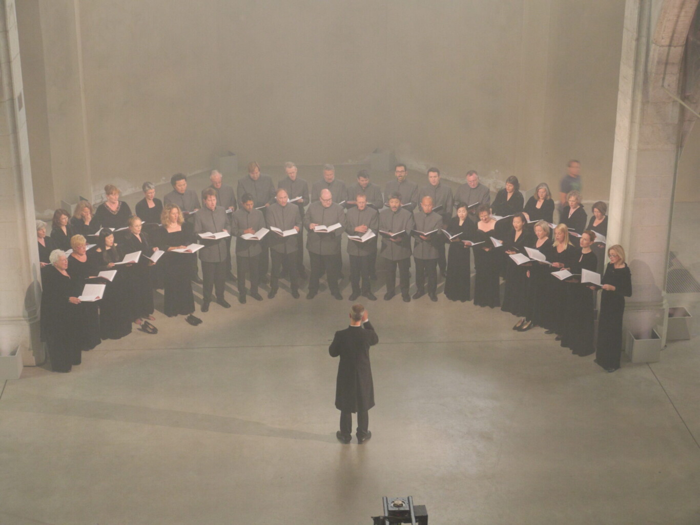 Nicolas Fink mit dem WDR Rundfunkchor