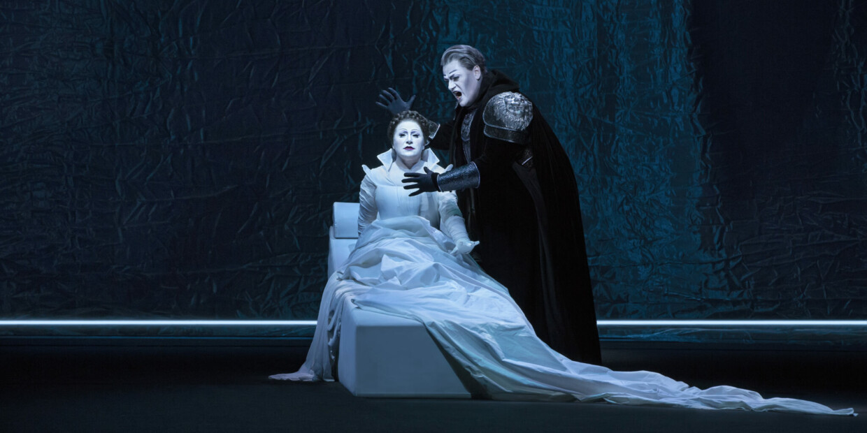 Aleksandrs Antonenko und Cellia Costea in Verdis „Otello“ an der Greek National Opera