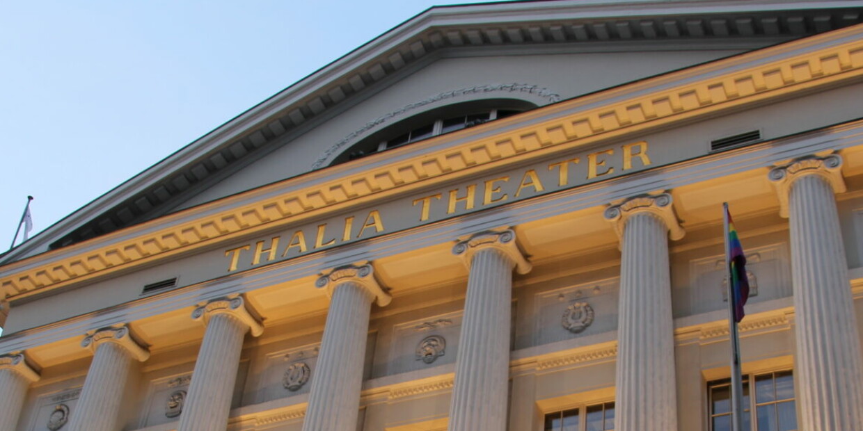 Das Hamburger Thalia Theater bekundet seine Solidarität mit der Ukraine.