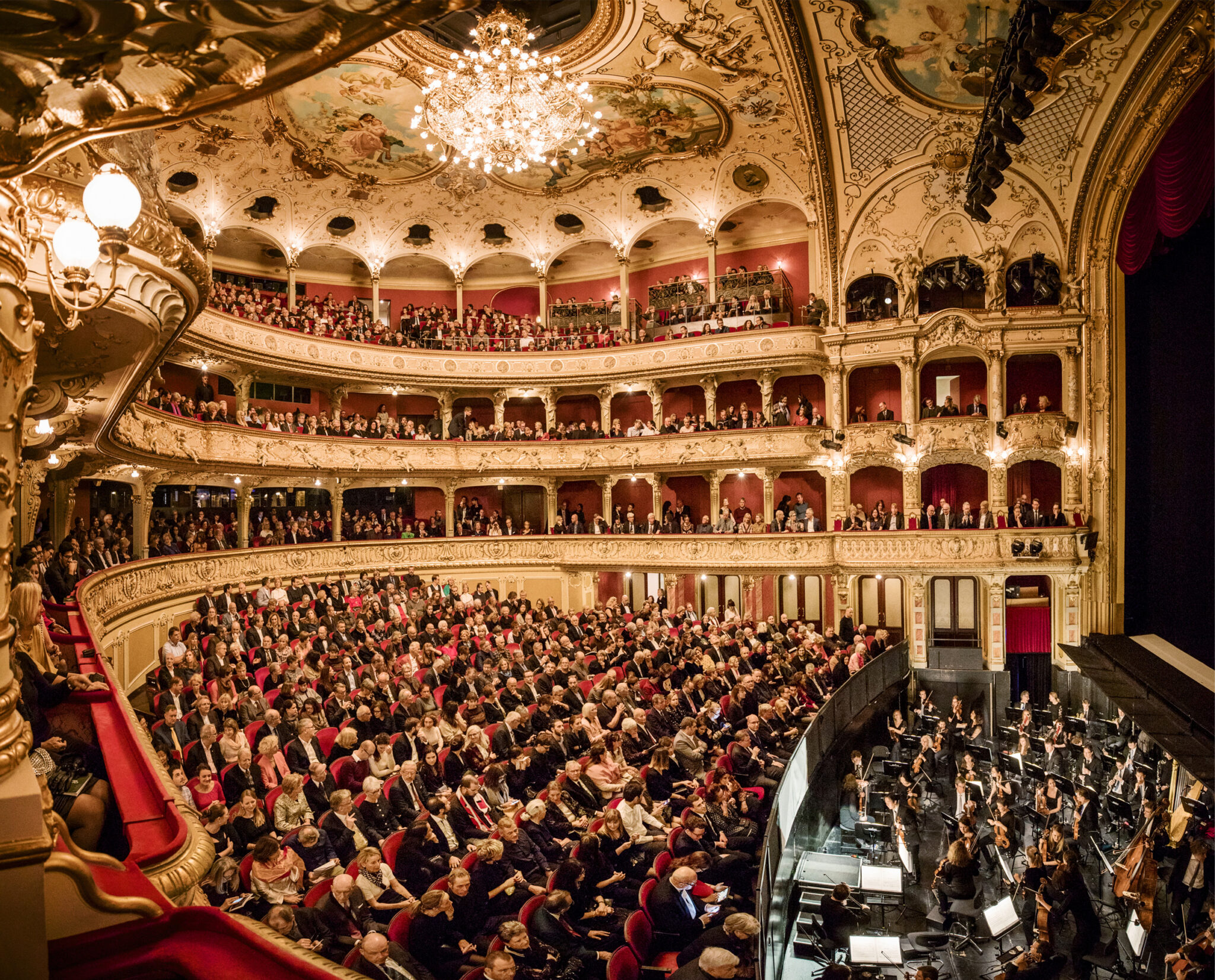 Zuschauerraum des Opernhaus Zürich