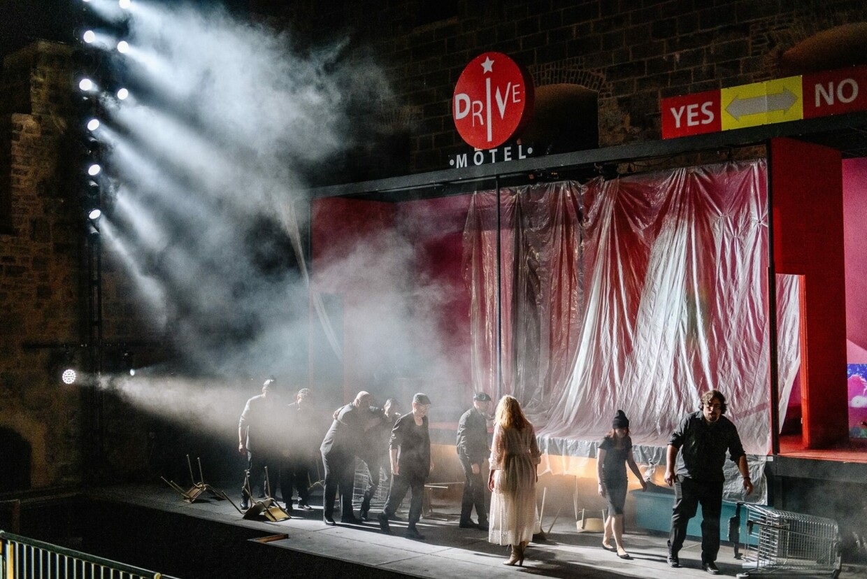 Szenenbild aus Wagners „Tannhäuser“ bei den Opernfestspielen Heidenheim