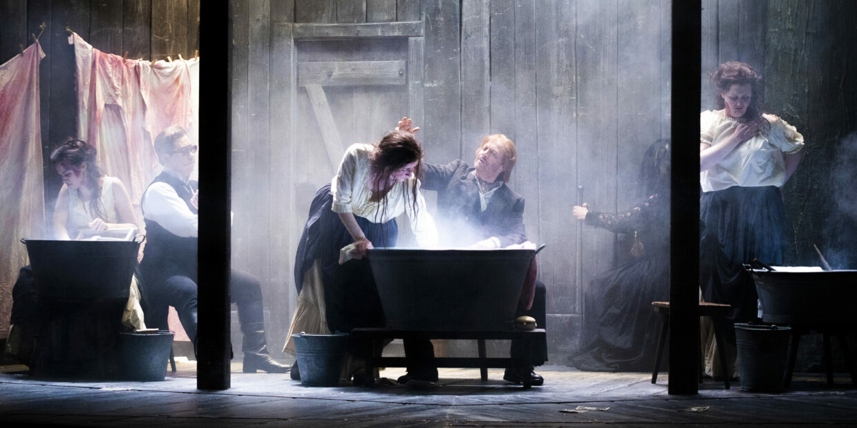 Schon 2017 hat Paul Esterhazy das „Rheingold“ am Oldenburgischen Staatstheater inszeniert