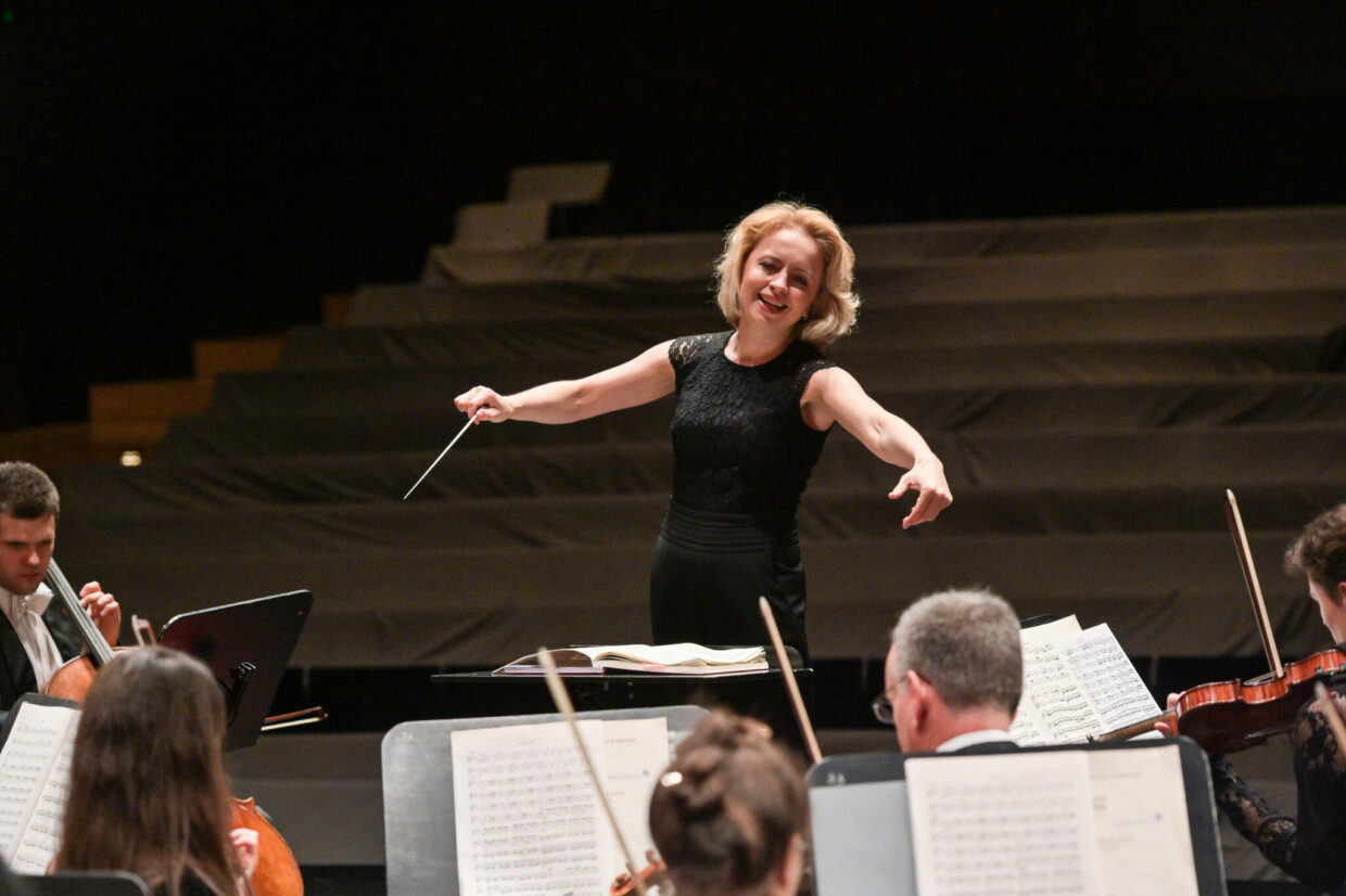 GMD Anna Skryleva leitet in Magdeburg Rimski-Korsakows „Der goldene Hahn“