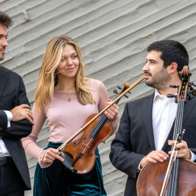 Spielt Trios und Duette von Amy Beach: das Orelon Klaviertrio
