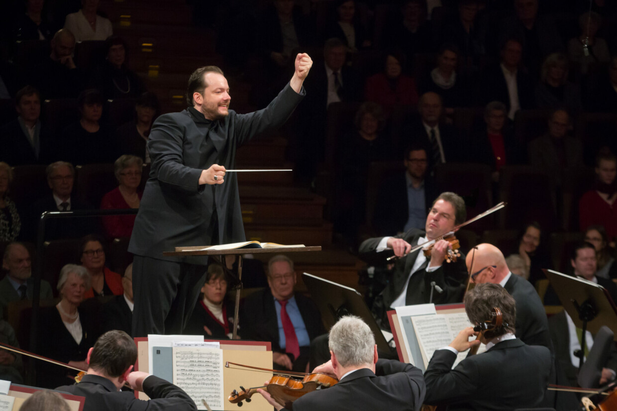 Andris Nelsons dirigiert die Saisoneröffnung am Dortmunder Konzerthaus