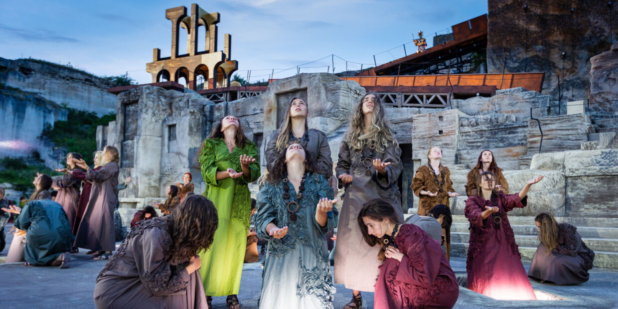Zum dritten Mal in der Festivalgeschichte ist Giuseppe Verdis „Nabucco“ im Steinbruch St. Margarethen zu erleben.