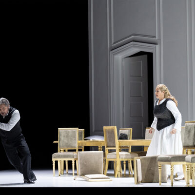 Tomasz Konieczny und Camilla Nylund als Wotan und Brünnhilde in Andreas Homokis Inszenierung der „Walküre“ am Opernhaus Zürich