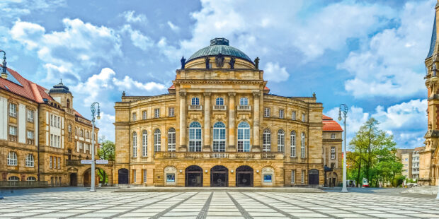 Am Opernhaus Chemnitz widmet sich dreiteiliger Ballettabend dem Phänomen der Welle