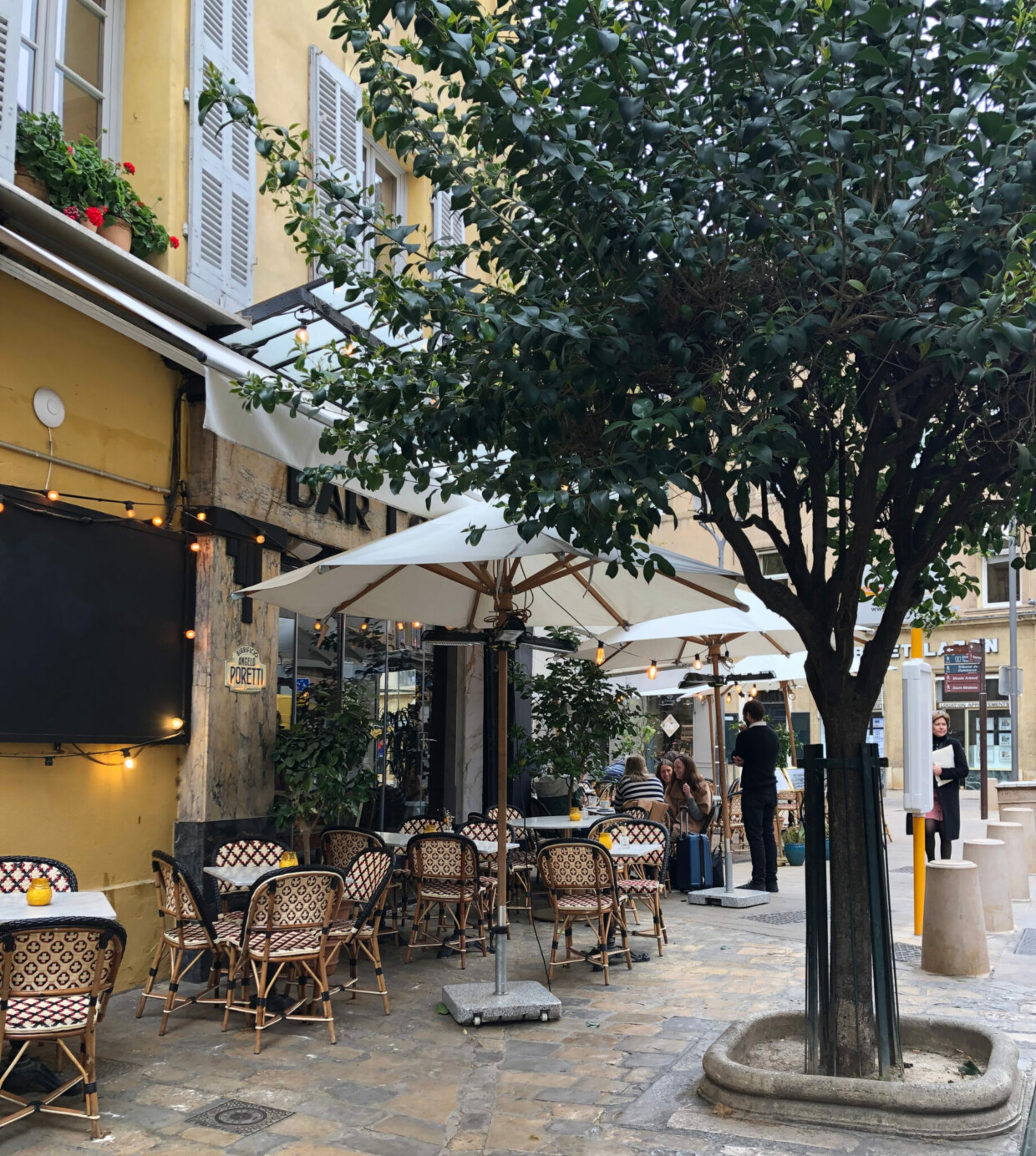 Schon zur Osterzeit versprüht Aix-en-Provence mediterranes Flair