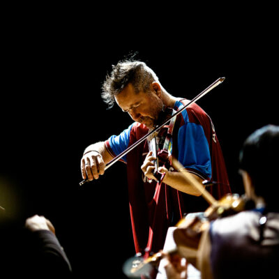 Feiner Zwirn? Fehlanzeige: Nigel Kennedy spielt am liebsten im „Aston Villa“-Trikot