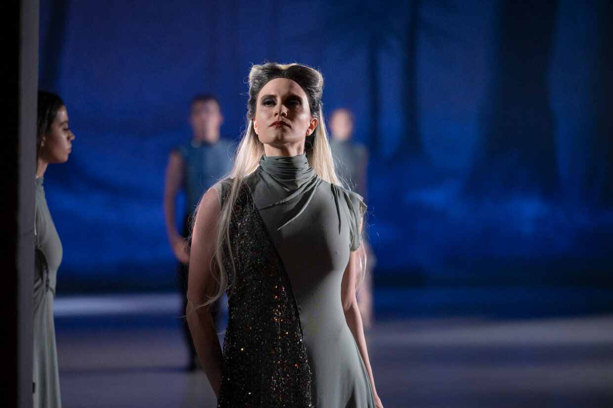 Szenenbild aus „Giselle“ am Landestheater Eisenach