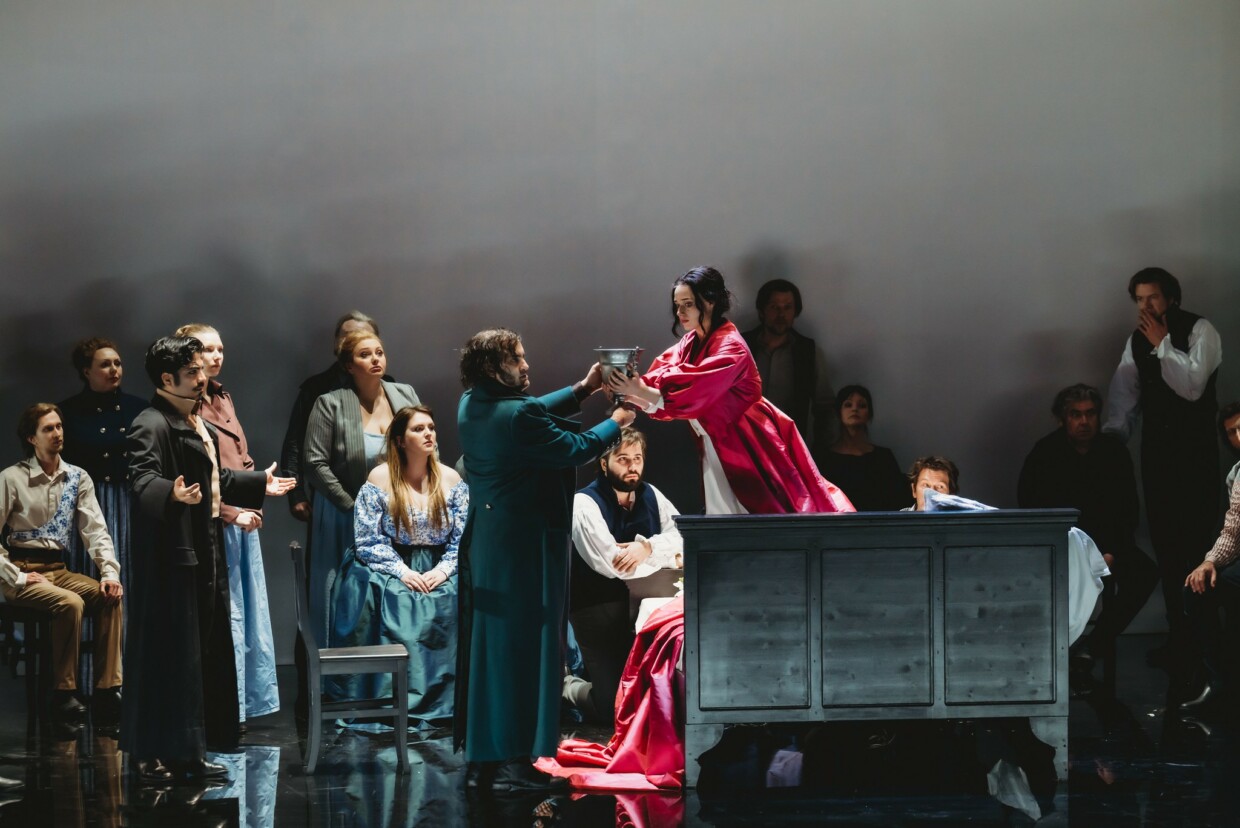 Szenenbild aus „Francesca da Rimini“ bei den Tiroler Festspielen Erl