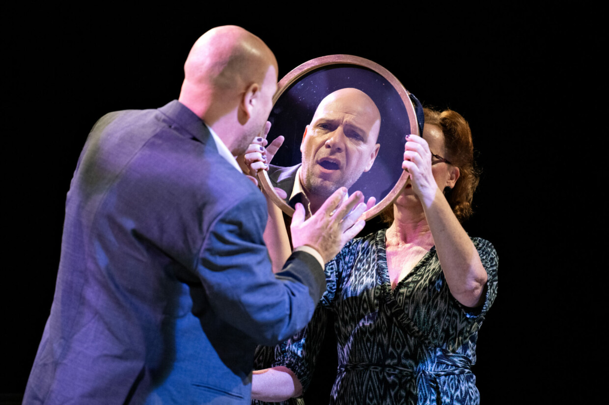 Winter in Schwetzingen: Henryk Böhm und Elena Trobisch in Keisers „Ulysses“