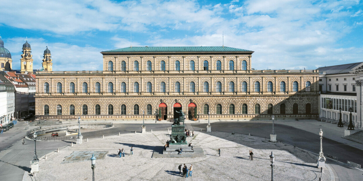 An der Münchner Residenz werden musikalische Feuerwerke gezündet.
