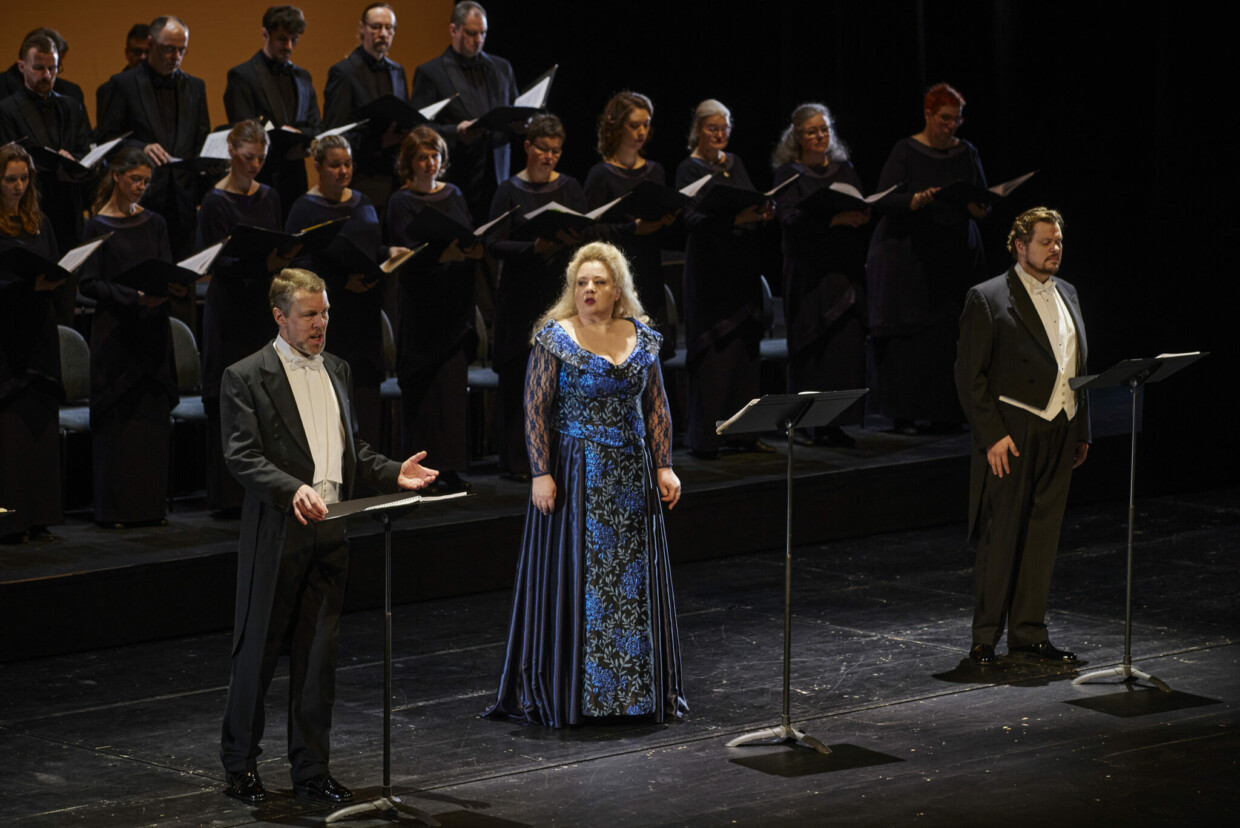 Tomislav Mužek (rechts) gibt sein Rollendebüt als Foresto in Verdis „Attila“ an der Semperoper