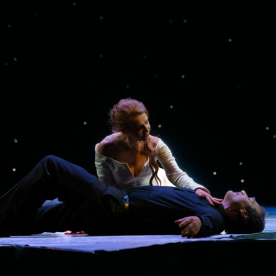 Hochromantische Töne zu schlichten Bildwelten: „Tristan und Isolde“ am Opéra National Capitole Toulouse