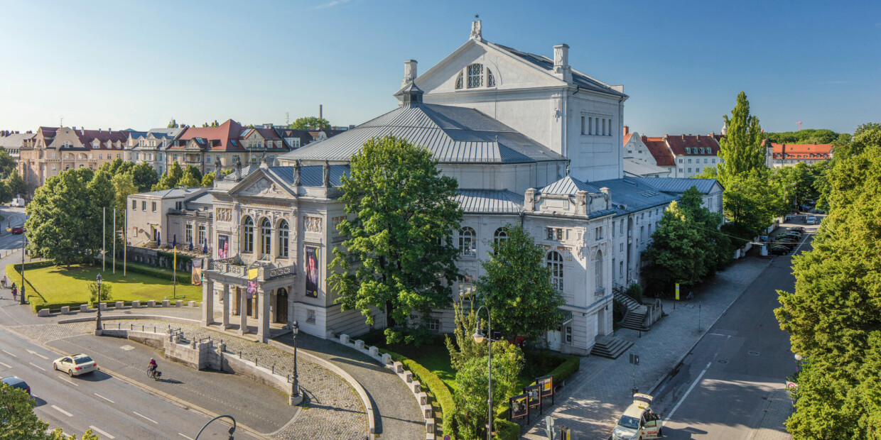 Im März wird Schultz' Oper „Achill unter den Mädchen“ im Münchner Prinzregententheater aufgeführt