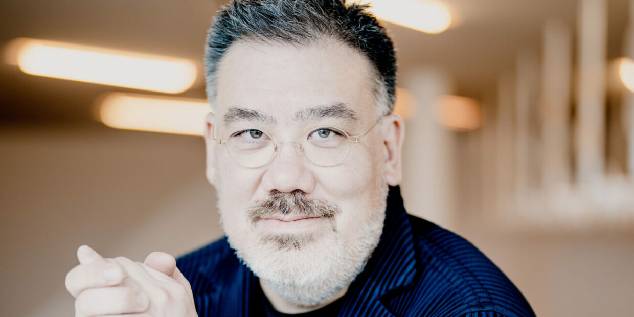 Bleibt dem NDR Elbphilharmonie Orchester noch bis 2029 als Chefdirigent erhalten: Alan Gilbert