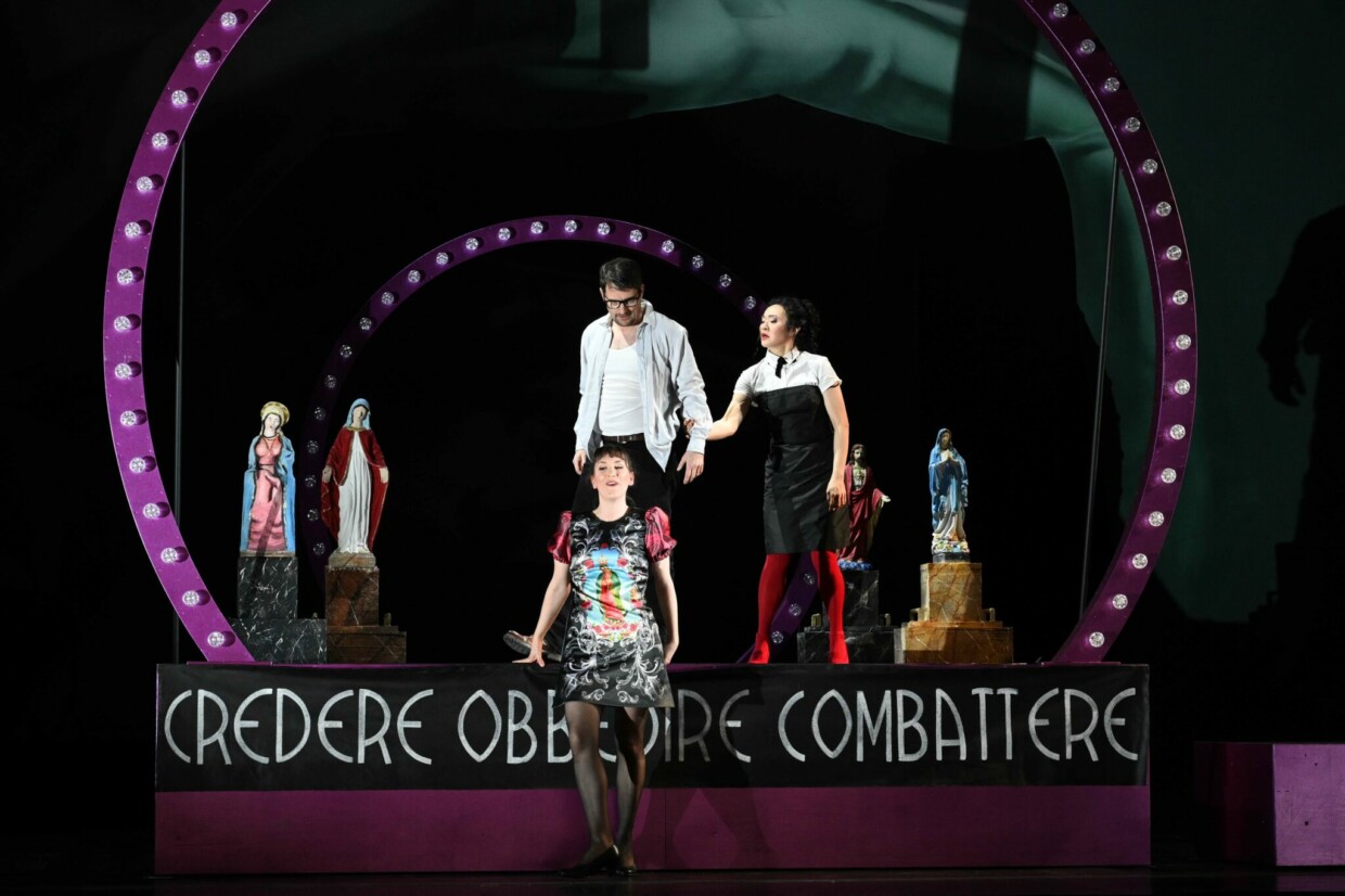 Maria Wester, Markus Francke und I Chiao in „Cavalleria Rusticana“