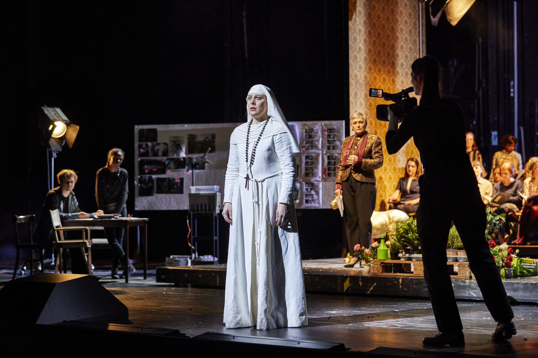 Szenenbild aus „Il trittico“ an der Hamburgischen Staatsoper